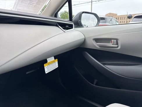 Used 2023 Toyota Corolla LE FWD image 16