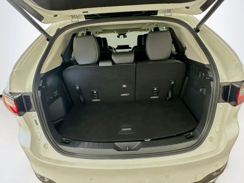 Used 2024 MAZDA CX-90 Plug-In Hybrid w/ Premium Pkg AWD/4WD image 32