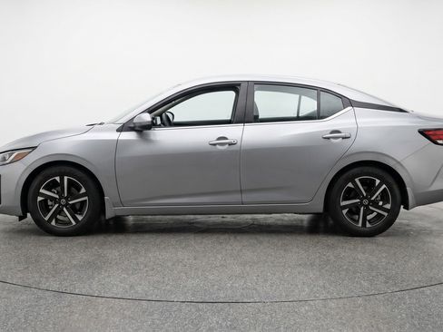 Used 2025 Nissan Sentra SV FWD image 5