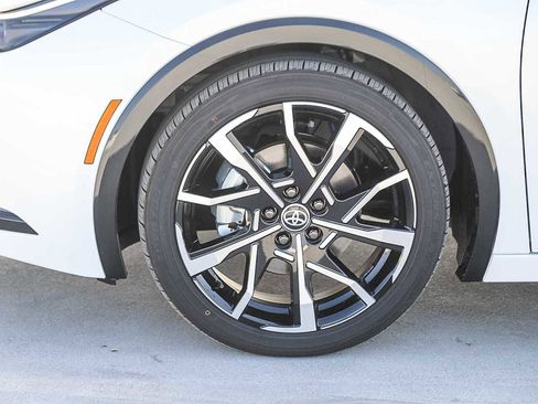 New 2026 Toyota Prius Plug-In Hybrid image 10