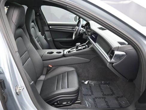 Certified 2023 Porsche Panamera Platinum Edition RWD image 31