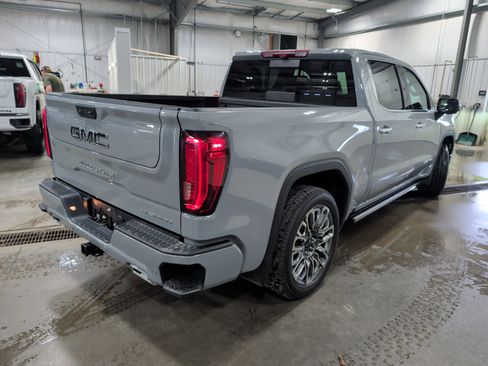 Used 2025 GMC Sierra 1500 Denali Ultimate AWD/4WD image 3