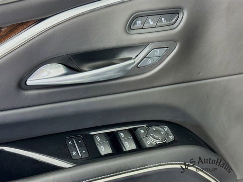 Used 2022 Cadillac Escalade Sport Platinum image 23