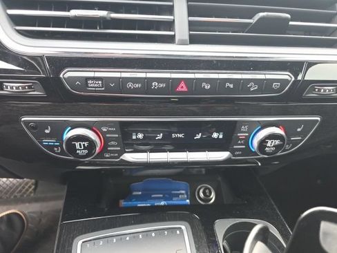 Used 2019 Audi Q7 3.0T Premium Plus AWD/4WD image 14