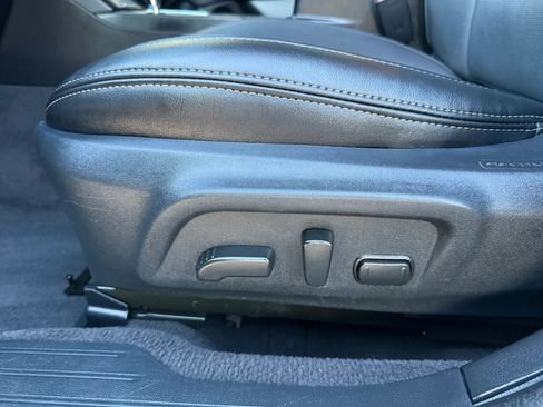 Used 2017 Subaru Legacy 2.5i Limited AWD/4WD image 26