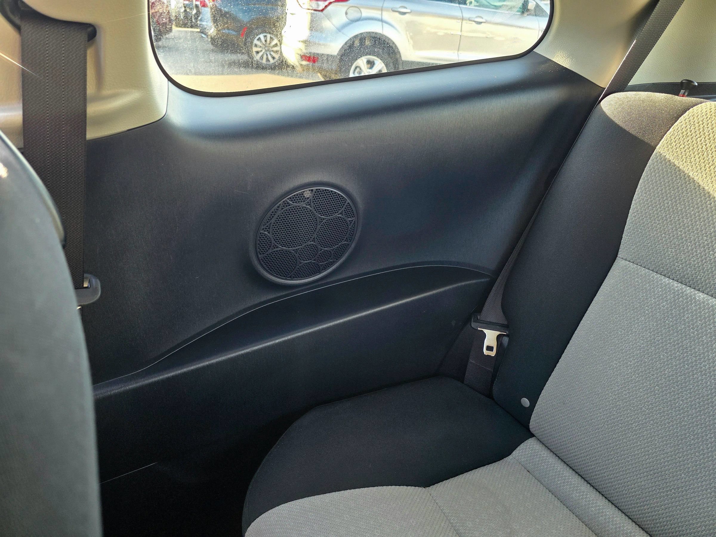 Used 2013 Toyota Yaris L FWD image 47