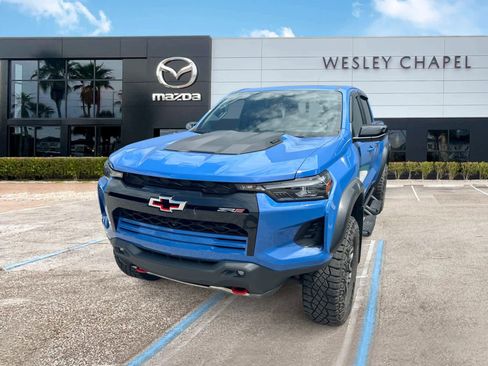 Used 2025 Chevrolet Colorado ZR2 w/ Technology Package AWD/4WD image 1