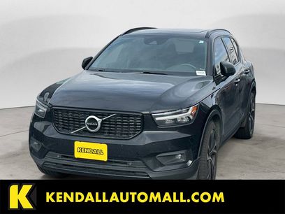 Used 2020 Volvo XC40 T5 R-Design