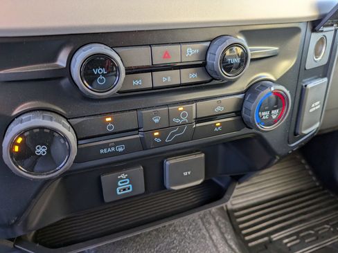 New 2025 Ford F450 XL w/ XL Chrome Package image 24