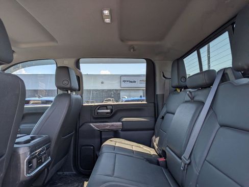 Used 2022 Chevrolet Silverado 2500 LTZ w/ LTZ Premium Package AWD/4WD image 10