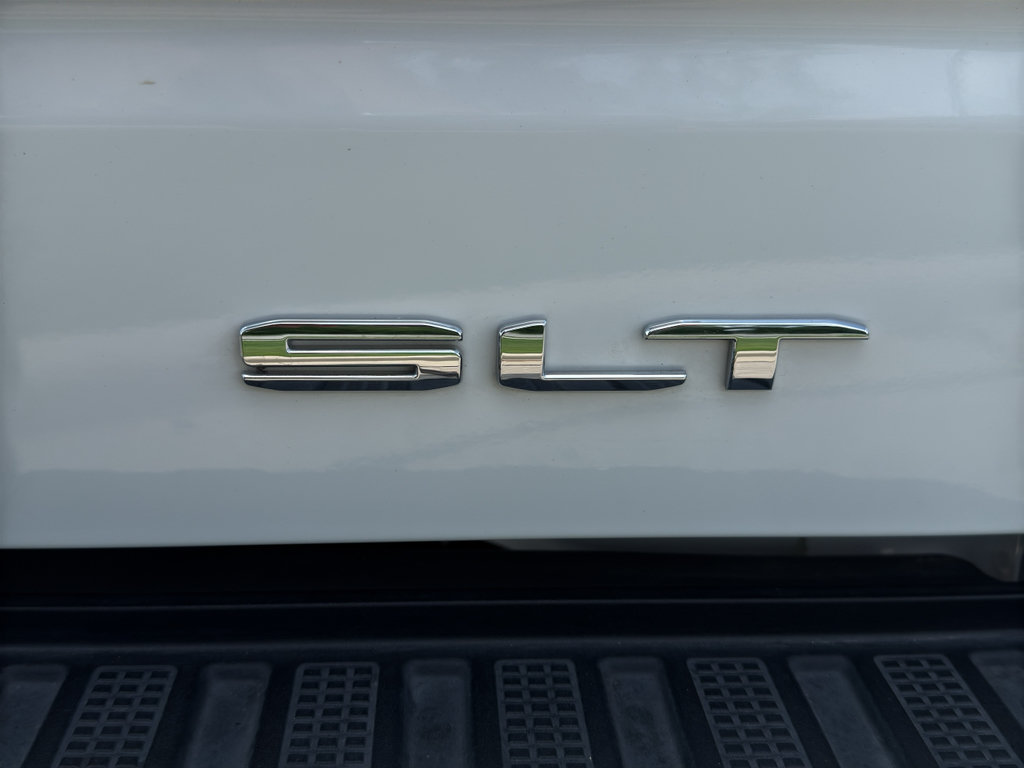 Used 2026 GMC Sierra 1500 SLT AWD/4WD image 11