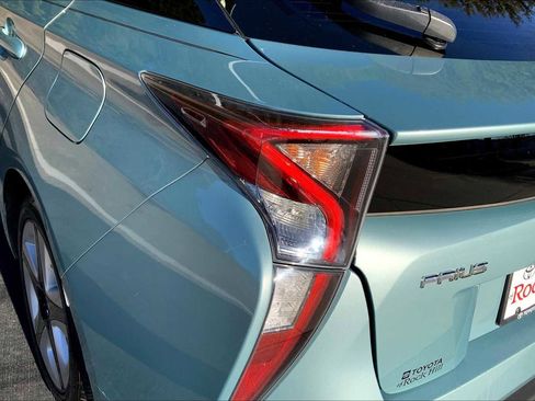 Used 2016 Toyota Prius Three Touring image 26