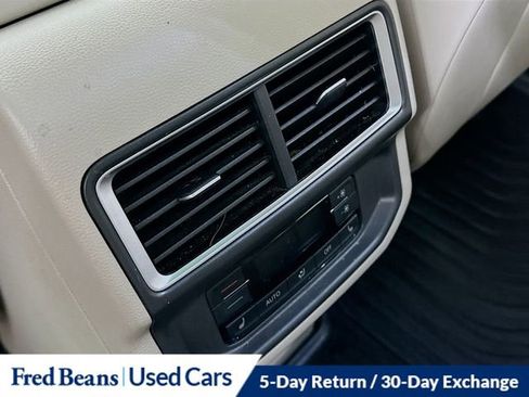 Used 2024 Volkswagen Atlas SEL Premium R-Line image 26