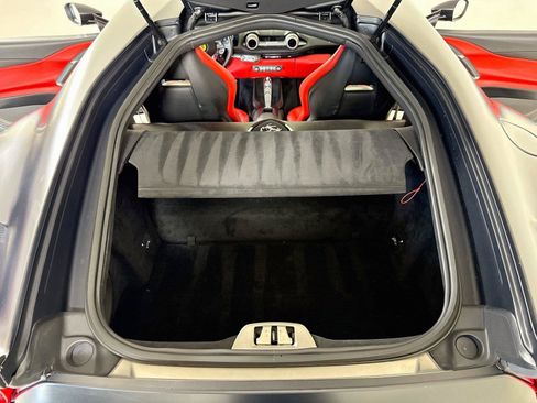 Used 2020 Ferrari 812 Superfast RWD image 27