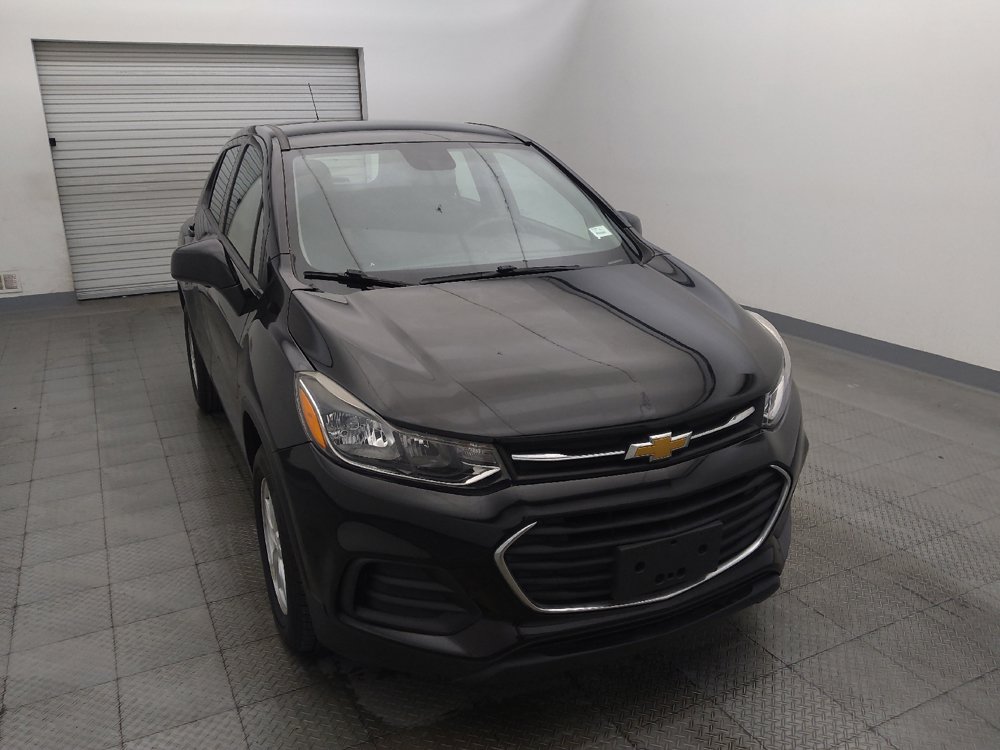 Used 2021 Chevrolet Trax LS FWD image 14