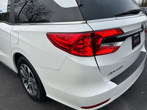 Certified 2024 Honda Odyssey EX-L image 24