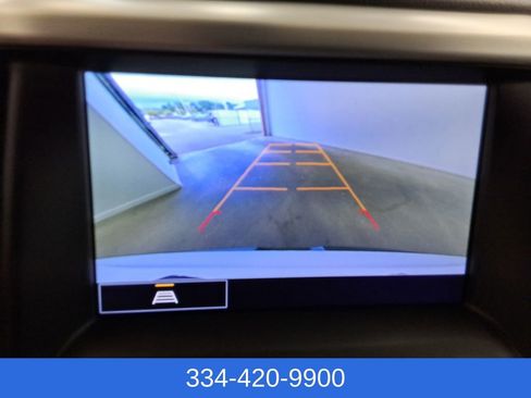 Used 2023 GMC Acadia SLT image 11