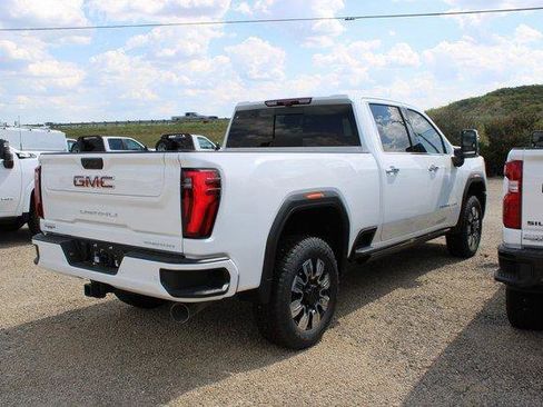 New 2025 GMC Sierra 2500 Denali w/ Technology Package image 6