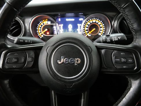 Used 2022 Jeep Wrangler Unlimited Sport image 17