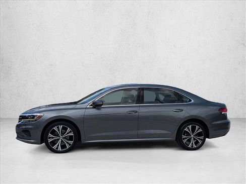 Used 2020 Volkswagen Passat 2.0T SEL FWD image 2