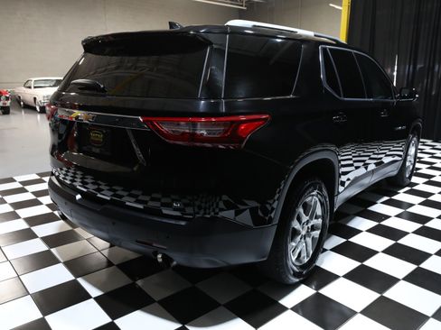 Used 2018 Chevrolet Traverse LT AWD/4WD image 18