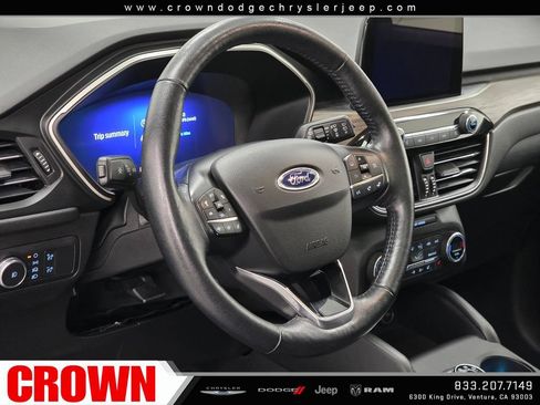 Used 2020 Ford Escape Titanium FWD image 22