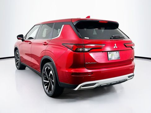 Used 2024 Mitsubishi Outlander SE FWD image 5