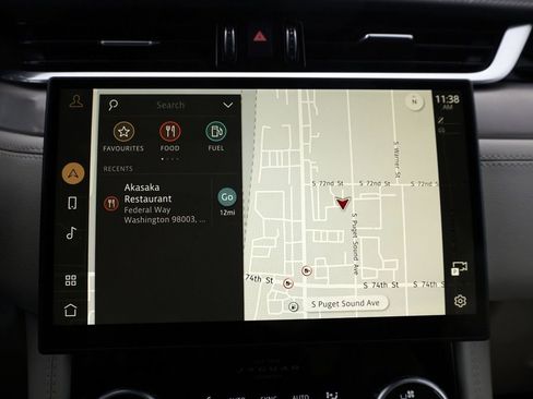 Used 2025 Jaguar F-PACE R-Dynamic S image 30