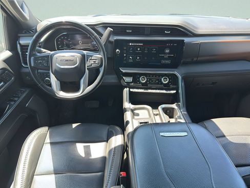Used 2024 GMC Sierra 2500 Denali w/ Denali Reserve Package AWD/4WD image 22