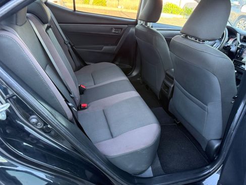 Used 2018 Toyota Corolla LE image 20