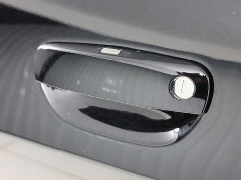 Used 2021 Dodge Challenger SRT Hellcat Redeye image 19