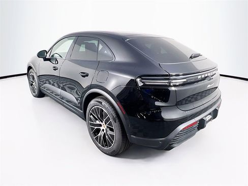 New 2025 Porsche Macan 4 Electric image 3