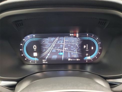 Used 2025 Volvo XC60 B5 Plus image 18
