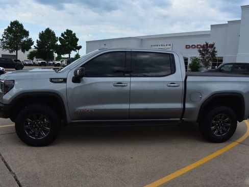 Used 2024 GMC Sierra 1500 AT4X AWD/4WD image 9