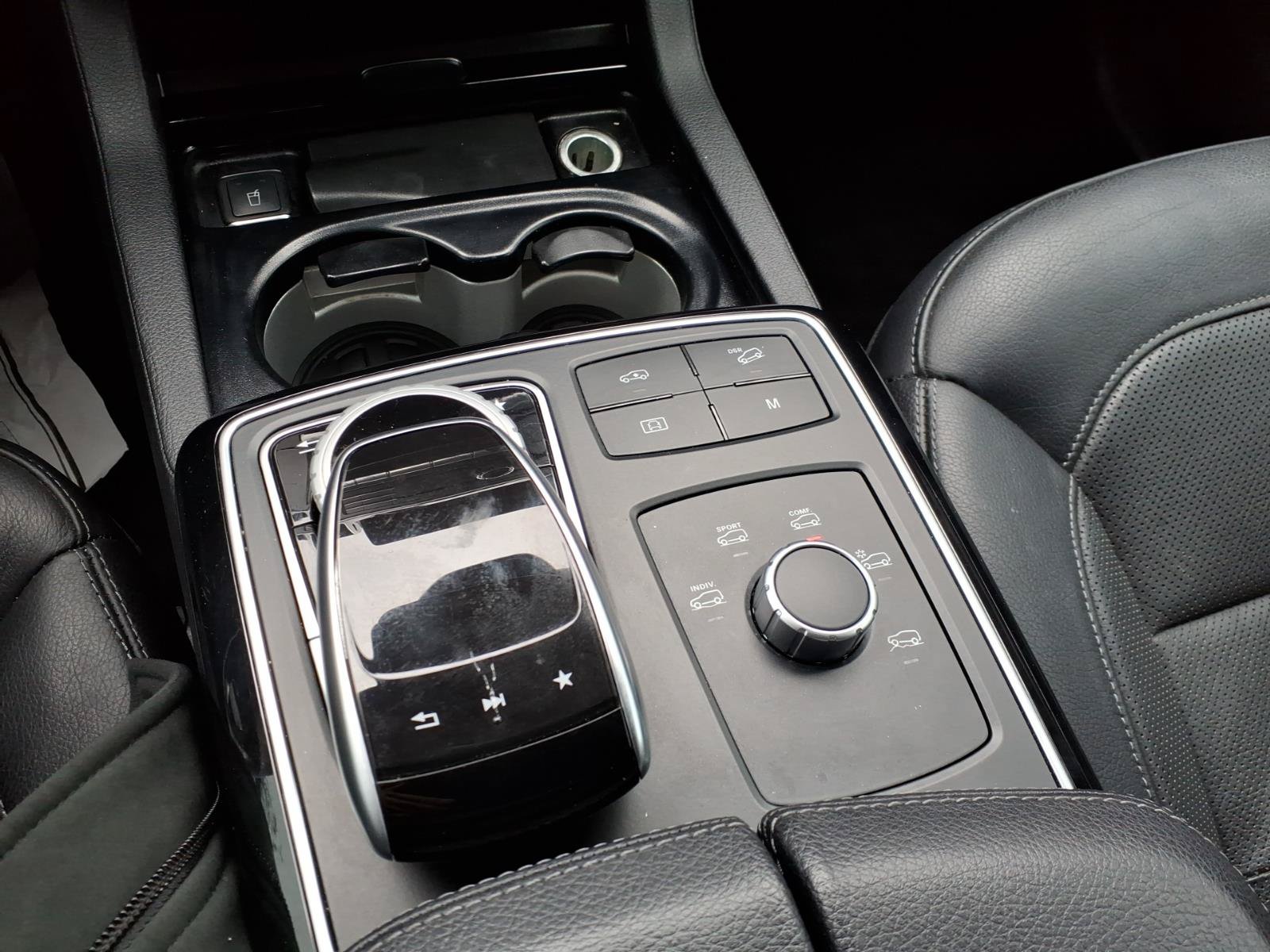 Used 2018 Mercedes-Benz GLS 550 4MATIC image 24