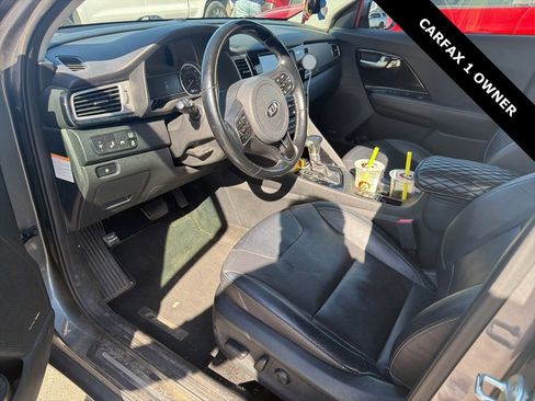 Used 2018 Kia Niro Touring image 4