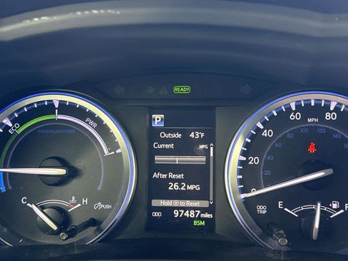 Used 2018 Toyota Highlander XLE image 31