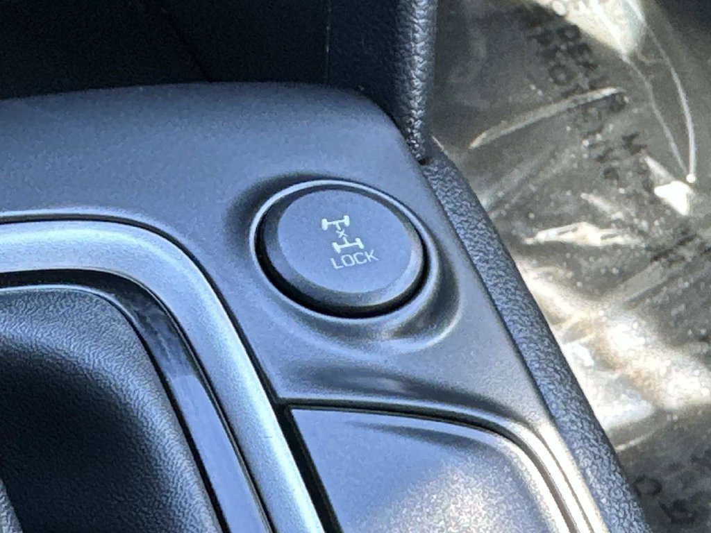 Used 2021 Hyundai Kona SE AWD/4WD image 39