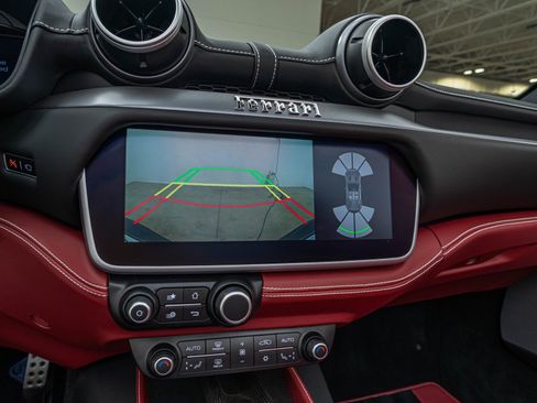 Certified 2020 Ferrari Portofino Base image 68