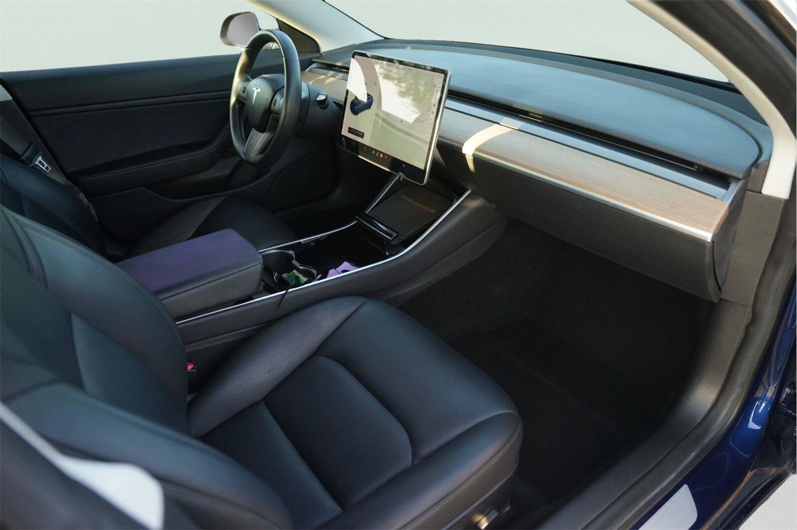 Used 2018 Tesla Model 3 Mid Range RWD image 18