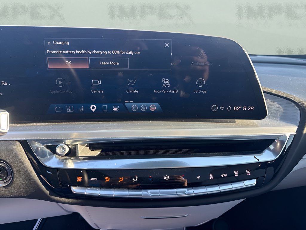 Used 2024 Cadillac Lyriq Luxury RWD image 14