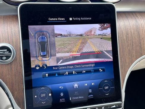 Certified 2024 Mercedes-Benz GLC 300 4MATIC w/ Driver Assistance Package image 19