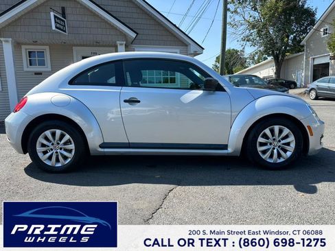 Used 2013 Volkswagen Beetle 2.5 image 9