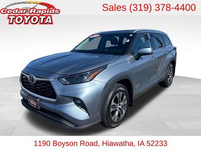 Used 2022 Toyota Highlander XLE