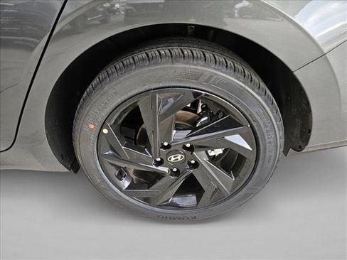 New 2026 Hyundai Elantra Sport FWD image 10