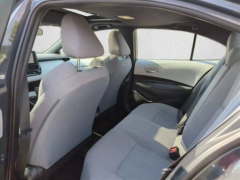 Used 2023 Toyota Corolla SE w/ SE Premium Package FWD image 18