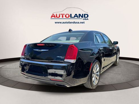 Used 2016 Chrysler 300 C AWD/4WD image 4
