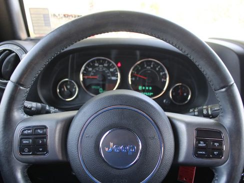 Used 2017 Jeep Wrangler Unlimited Sport image 22