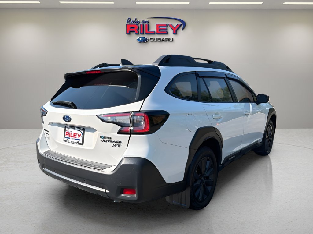 Used 2025 Subaru Outback Onyx Edition XT w/ Tech Package 3 AWD/4WD image 6