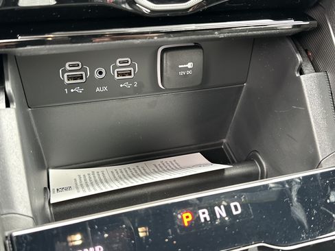 New 2026 Jeep Grand Cherokee L Limited w/ Limited Altitude Package AWD/4WD image 5